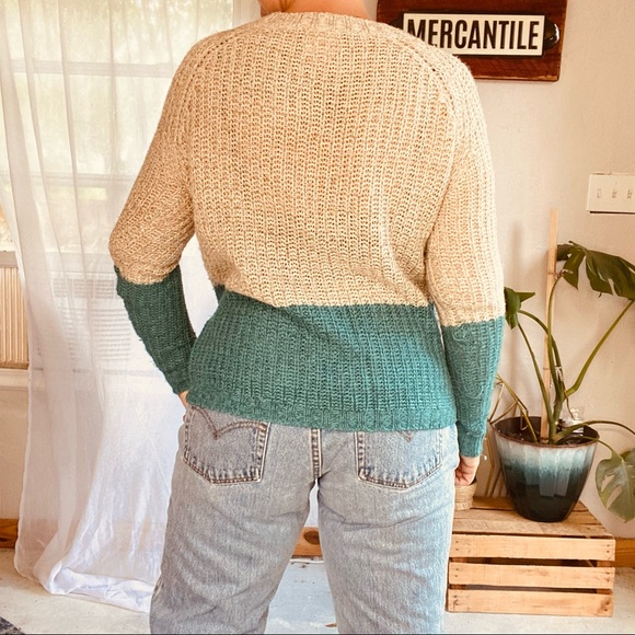 John + Jenn Color Block Lightweight Teal Retro Style Boxy Sweater size Small - Picture 3 of 14